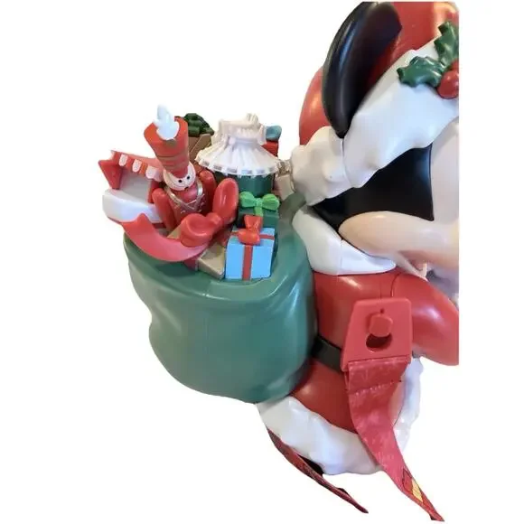 Mickey Mouse Santa Sipper 2025 Disney Parks Christmas Disneyland Brand New
